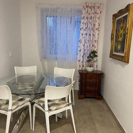 Apartmaji Meduza 2 Apartment Izola Ngoại thất bức ảnh