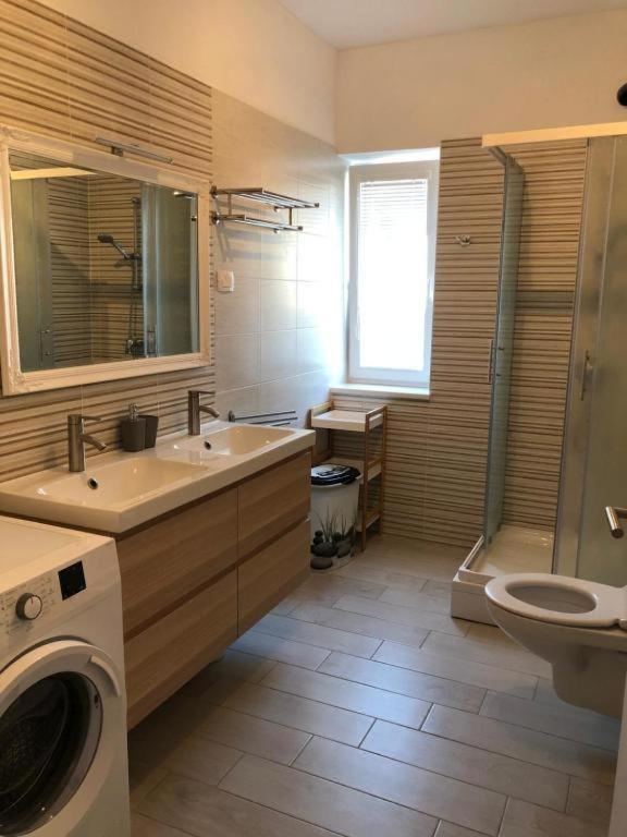 Apartmaji Meduza 2 Apartment Izola Ngoại thất bức ảnh